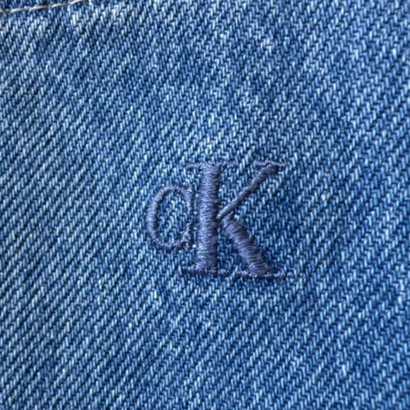 Calvin Klein Sunbleached Relaxed Denim Button-Down Shirt, Small - Picture 3 of 5